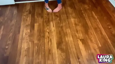 LauraKing - Crazy Ex-GF Possesses Your Mom