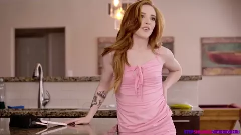 Madi Collins - My Stepsis Is Extra - S19:E5