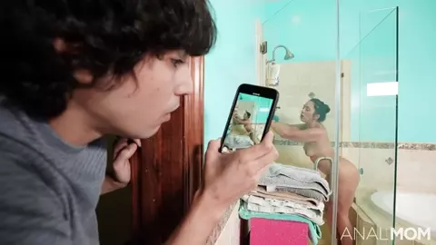 AnalMom – Lilly Hall Gets Exploited By Her Stepson While She’s In The Shower