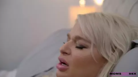 MomsTeachSex – Mom Gets Jealous London River And Vina Sky