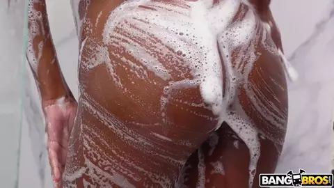 BrownBunnies – Ashley Aleigh Chasing Pussy To Her Home