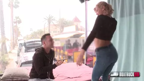 BoxTruckSex – Veronica Leal