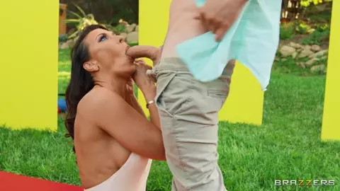 PornstarsLikeItBig – Rachel Starr Capturing A Starr