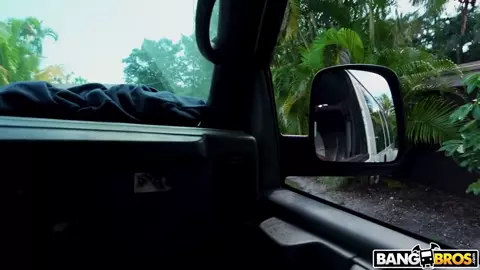 BangBus – Madison Summers Bang Bus Strip Club