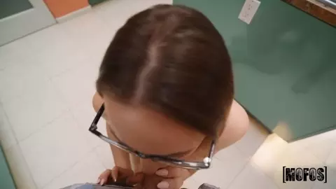 IKnowThatGirl – Everly Haze Fucking Her Sister’s Boyfriend