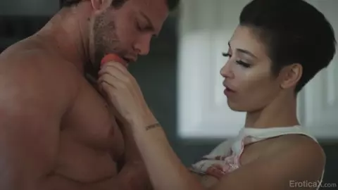 EroticaX – Brooklyn Gray Juicy