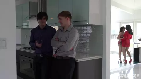 SisSwap – Be My Valentine Jasmine Wilde And Leana Lovings