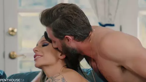 April Olsen Loves to Have Creampie Fun