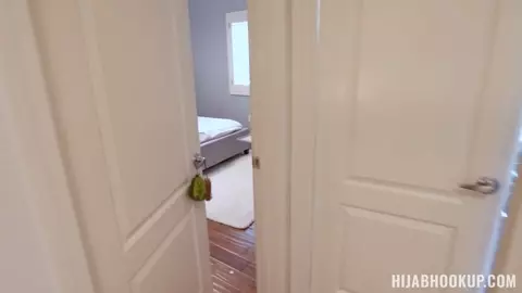 Arab Muslim student Leda Lotharia Fucked In College Party