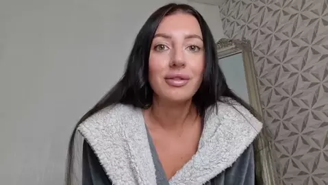 Tattooed Temptress - Mommys Breakup - Taboo Fuck