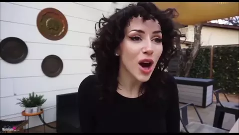 Mama Fiona – Mom Lends A Hand