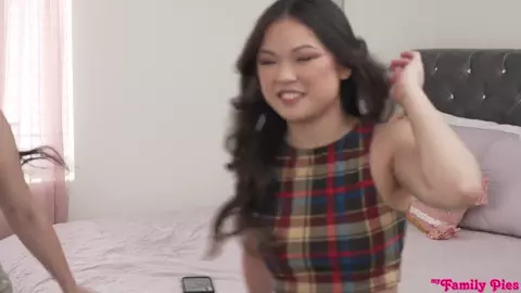 My Family Pies - Cock Reaction - S29:E6