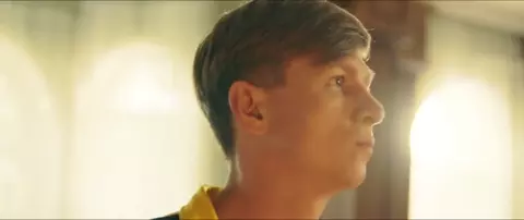 Mainstream Stepmom 1