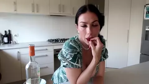 Lahlah1684 - Mommy is a little tipsy baby