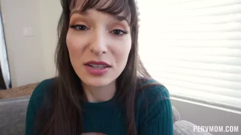 Lexi Luna - Staying Warm with Stepmom