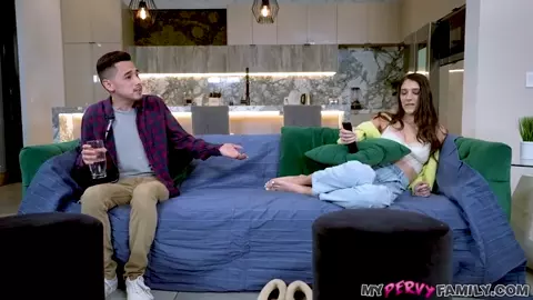 Aria Sloane - Sneaky Stepsibling Sex