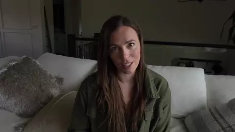 YogaBella - Mommy Lets You