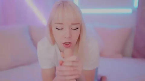 Jolie Lyon - Keeping Dad Hard For Mum's Pussy