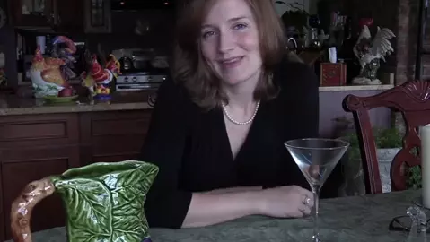 Bettie Bondage - Lunch Date