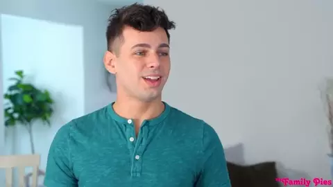 My Family Pies - Stepsis Owns Me - S34:E6