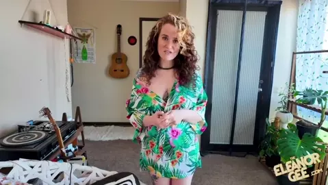 TheEleanorGee - Mommy Comes Back For A Quicky