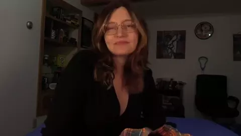 Bettie Bondage - Am I Small, Mom?