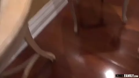 Zoe Bloom - Now I fuck my stepdaughter too