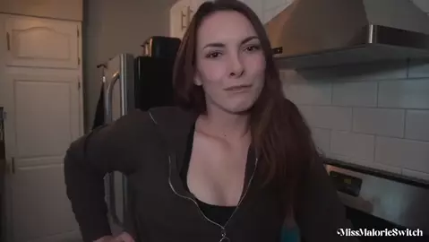 Miss Malorie Switch - Mommy Is A MILF