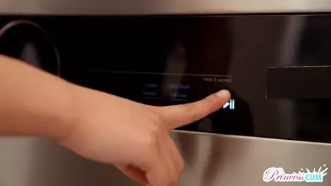 Lulu Chu - Stepsis Turns Environmentalist - S11:E10