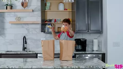 Chloe Temple - Cream My Cupcake Stepbro - S35:E3