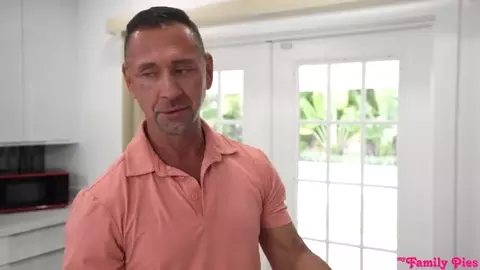 Valerica Steele - Taking Every Inch Of Stepdads Quality Time - S36:E4