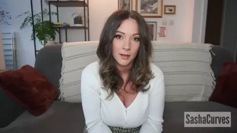 SashaCurves - Mommy Wants To Talk About Your Dirty Drawings