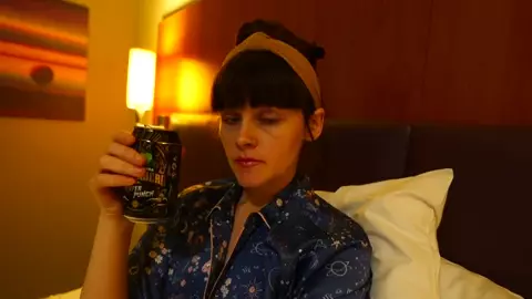 Sydney Harwin - THE STORM – A MOMMY AND SON HOTEL STORY