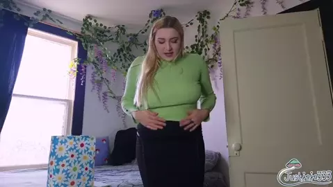 JustJojo333 – Mommy’s New Sweater