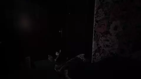 OliveWood - Mommy never leaves the house