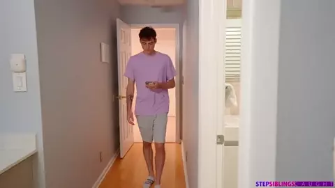 Valerica Steele - Stepsis Is Obsessed - S28:E9