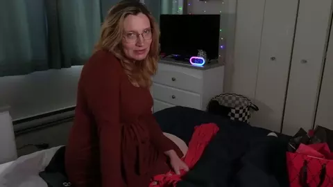 Bettie Bondage - Valentine's Day Breakup Sex with Mom