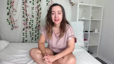 Lalunalewd – Mom Gives a Dick Rating