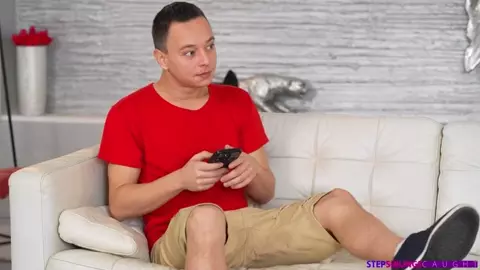 Ohana Petite - Finish Me Off Stepbro - S29:E5