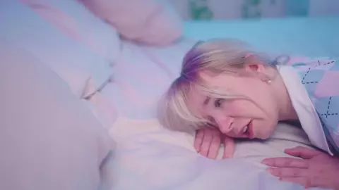 Jolie Lyon - Dickpic Makes Step-Mom Wet for Step-Son