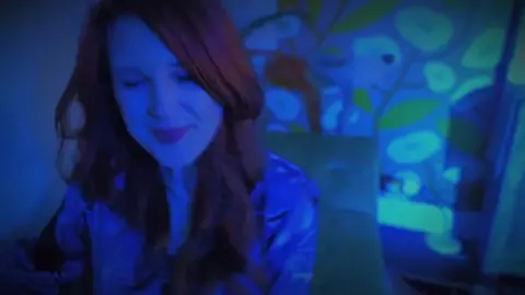 OliveWood – Closer to Mommy