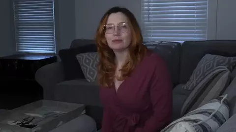 Bettie Bondage - Size-Queen Mommy