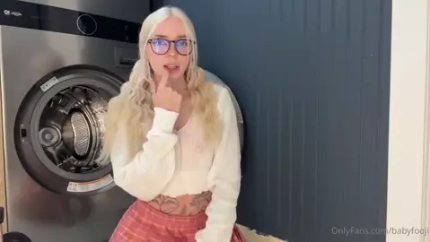 Babyfooji – Sister Stuck