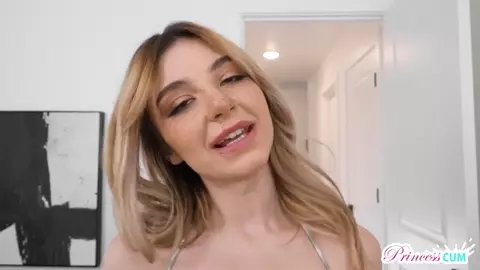 Demi Hawks - Stepsis Wants To Borrow My Cum - S12:E8