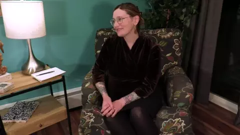 Bettie Bondage - Therapist Encourages the Taboo
