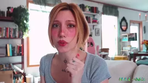 Elle Marz - Sex lesson w mommy