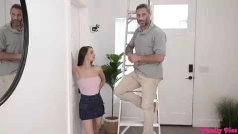 Summer Renee - Stepdad Shows Me How To Do It - S1:E7