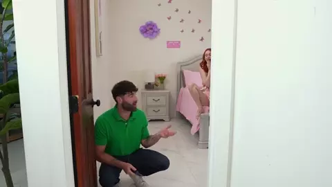 Scarlett Skies - How To Use Stepdads Hammer - S38:E3