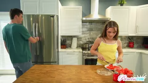 Juniper Ren - Stepsis I Can See Your Pussy - S13:E1