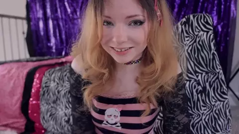 katilingus - U Have a FERTILE LIL BRAT for a step-Sister